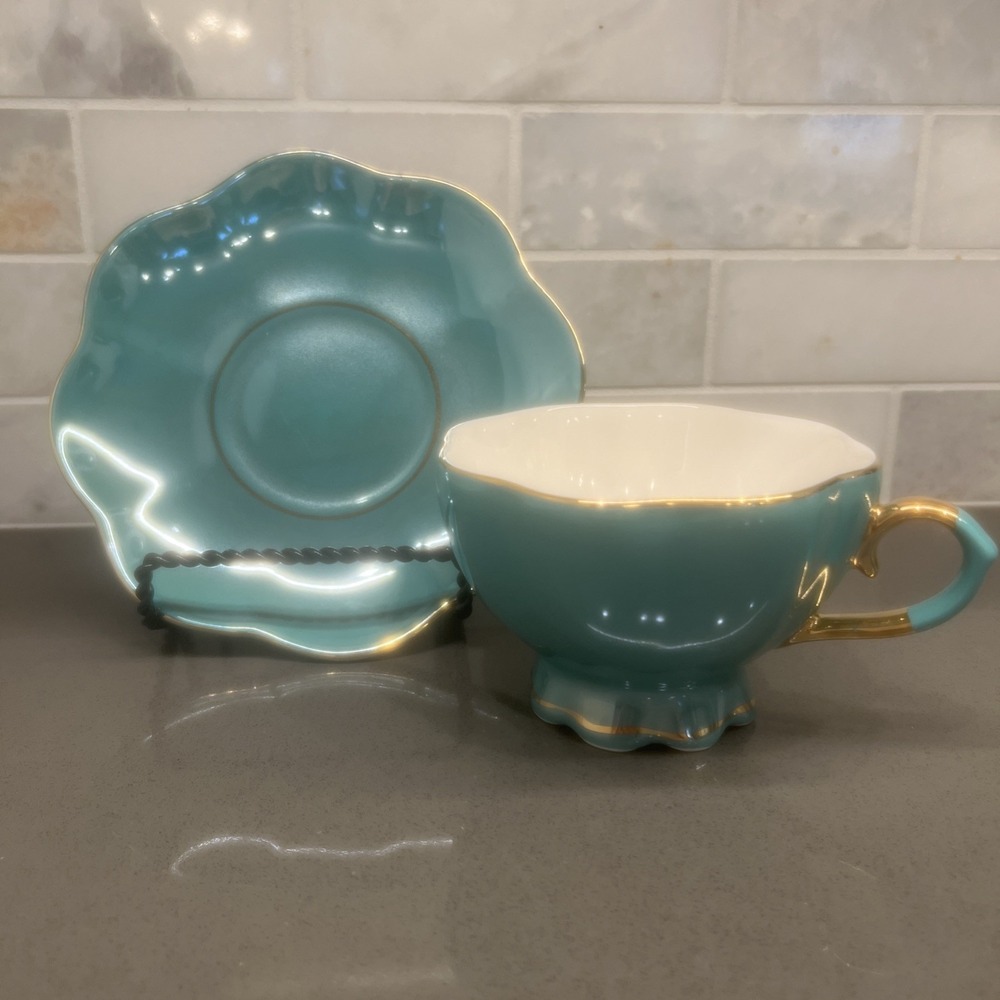 GRACE'S TEAWARE ~ SCALLOPED TURQUOISE & GOLD TRIM FOOTED TEA CUP & SAUCER SET